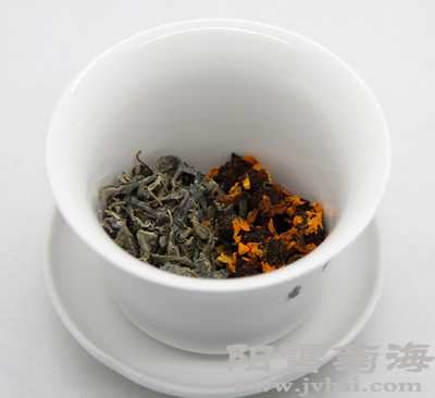 罗布麻茶3克+昆仑雪菊1克